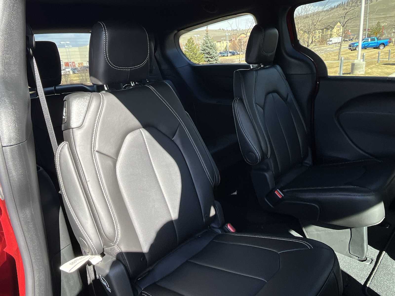 Thumbnail: 2026 Chrysler Pacifica - 13