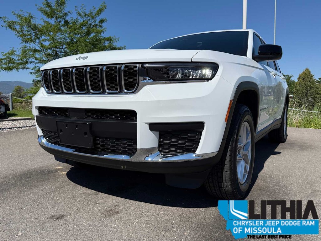 New 2025 Jeep Grand Cherokee L LAREDO X 4X4 Sport Utility