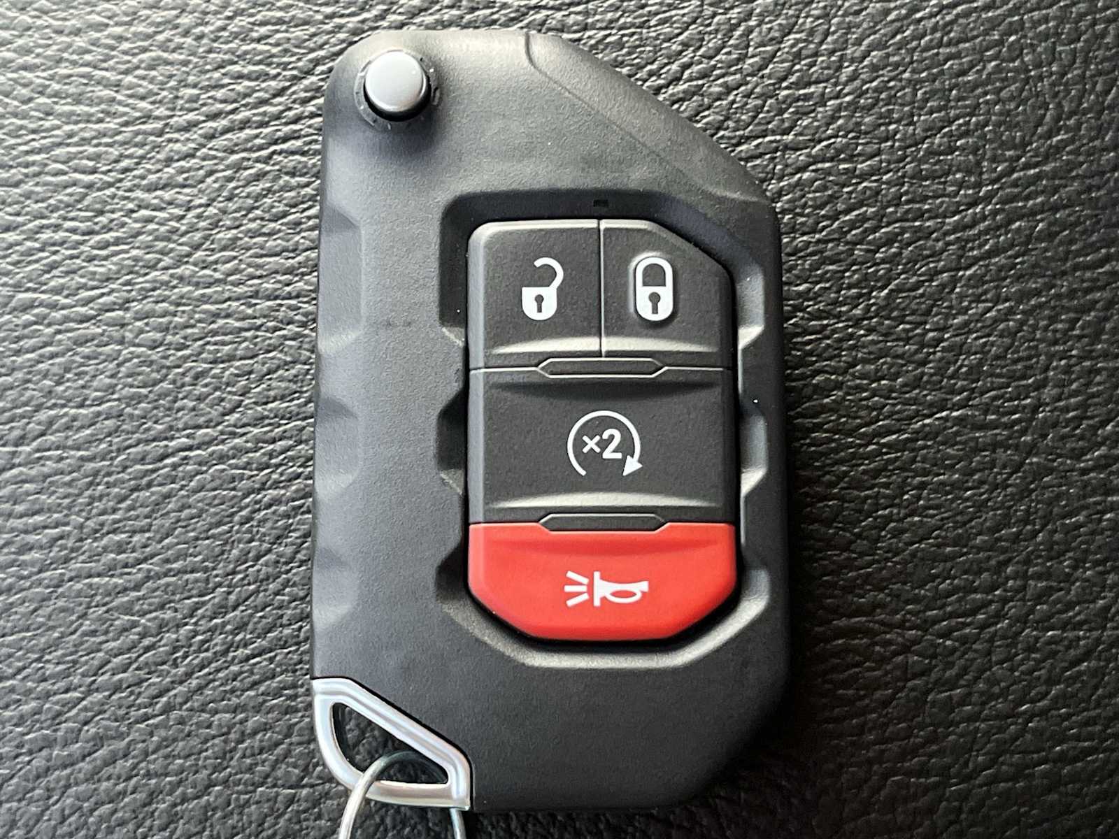 Thumbnail: 2026 Jeep Gladiator - 20