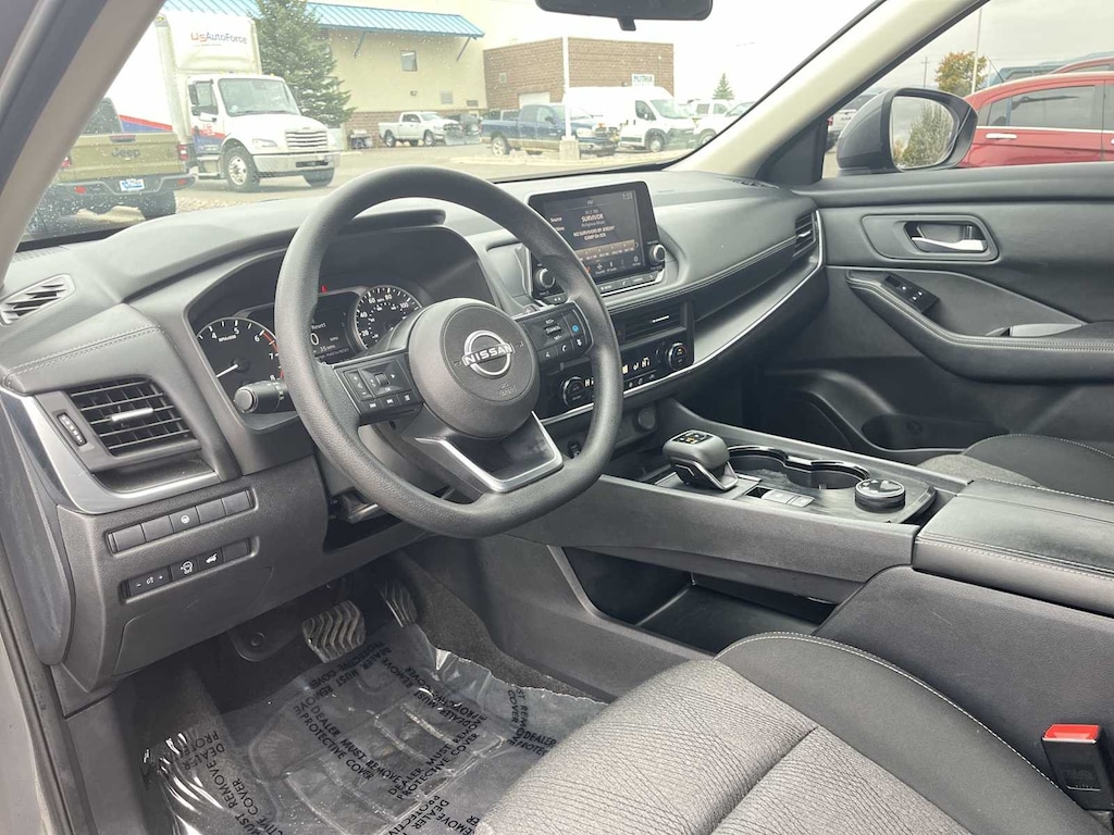 Used 2024 Nissan Rogue SV SUV