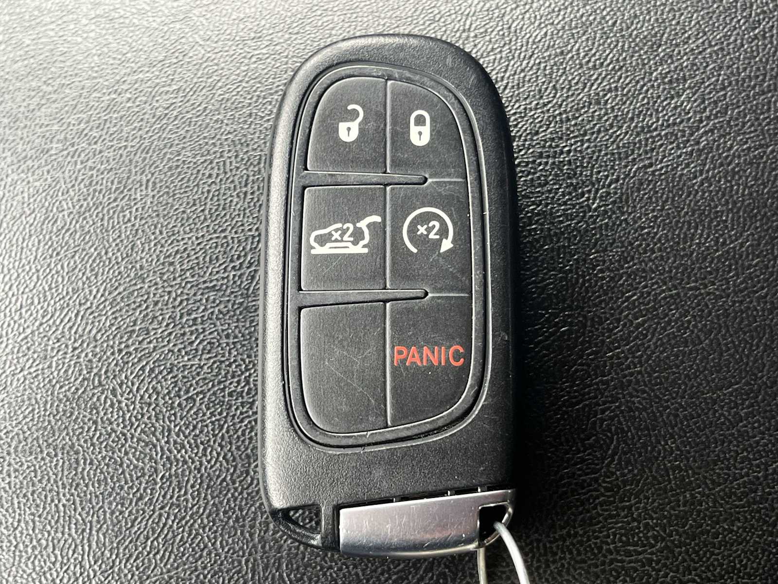 Thumbnail: 2015 Jeep Cherokee - 20