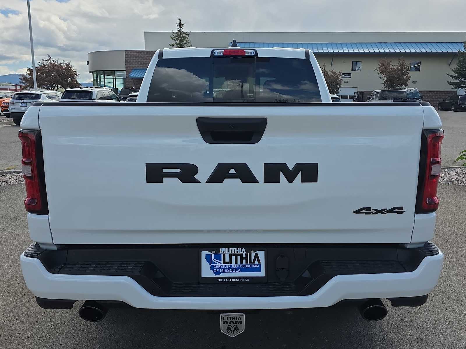 Thumbnail: 2026 RAM 1500 - 6