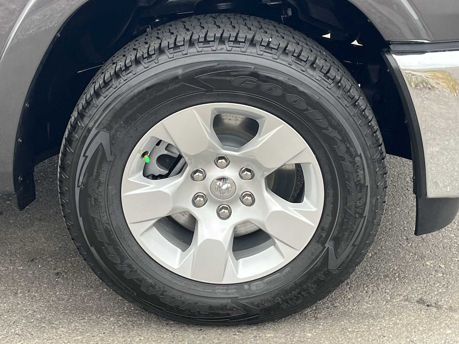 Thumbnail: 2026 RAM 1500 - 8