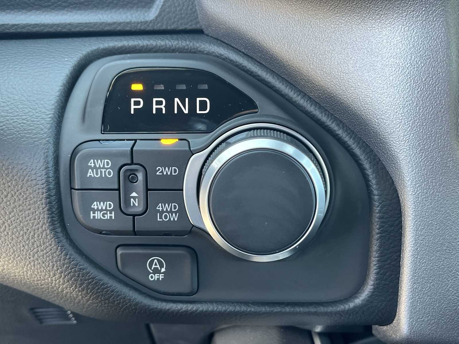 Thumbnail: 2026 RAM 1500 - 17