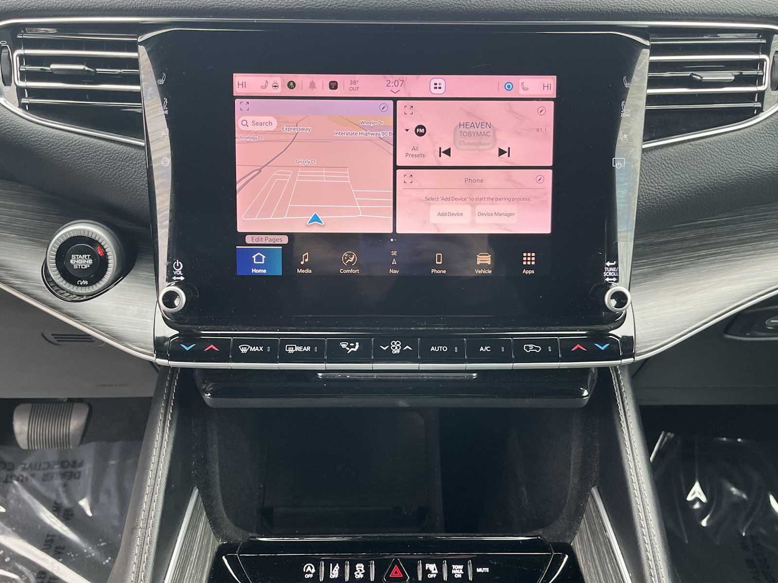 Thumbnail: 2023 Jeep Wagoneer - 16