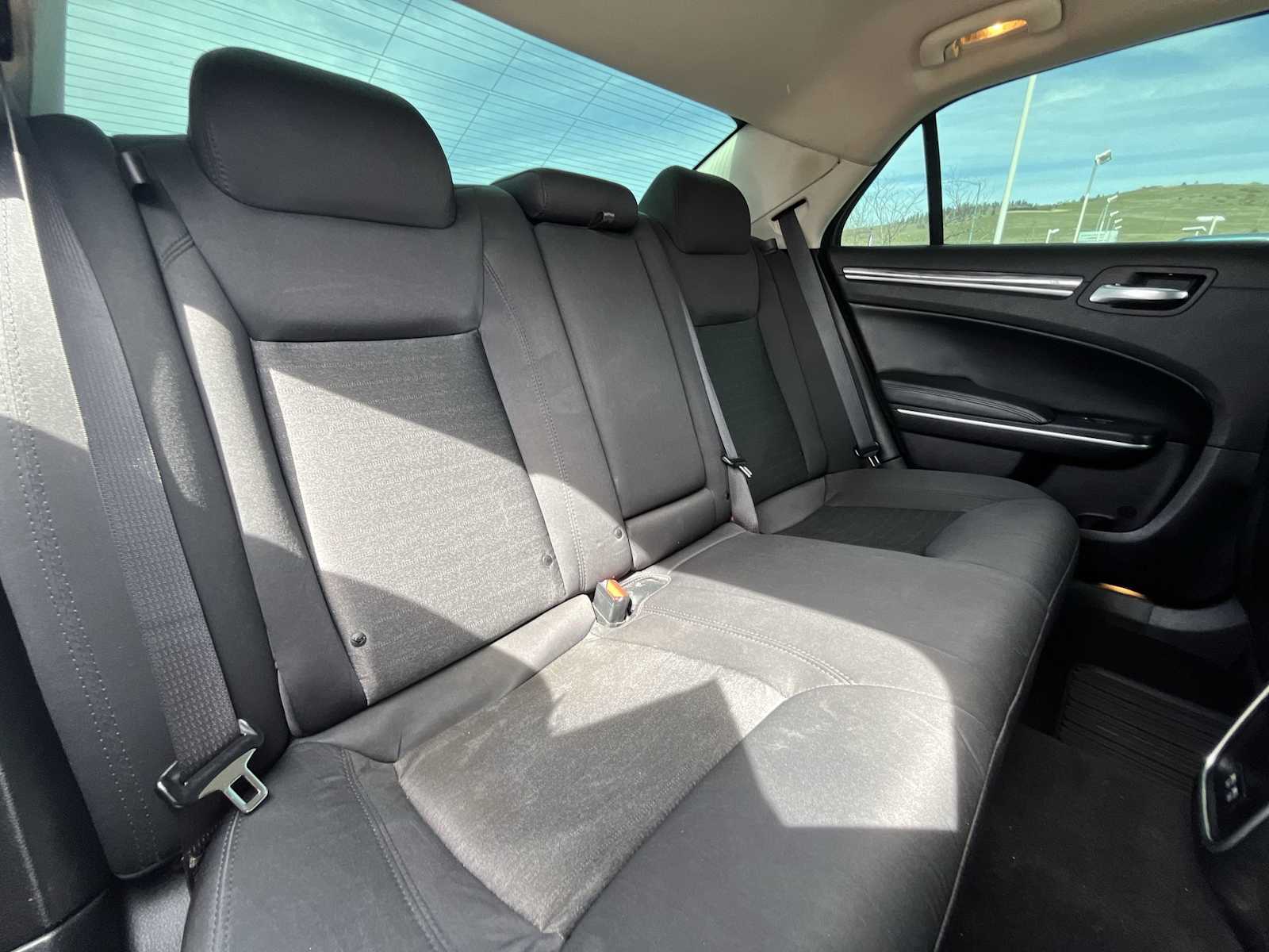 Thumbnail: 2019 Chrysler 300 - 13