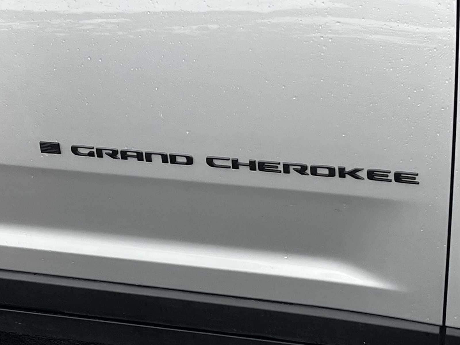 Thumbnail: 2024 Jeep Grand Cherokee L - 7