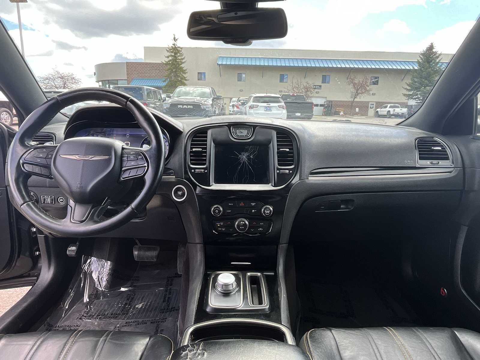 Thumbnail: 2017 Chrysler 300 - 10