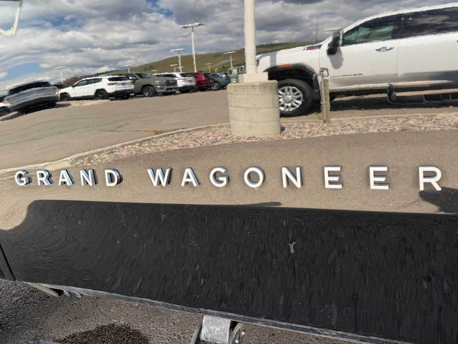 Thumbnail: 2022 Jeep Grand Wagoneer - 30