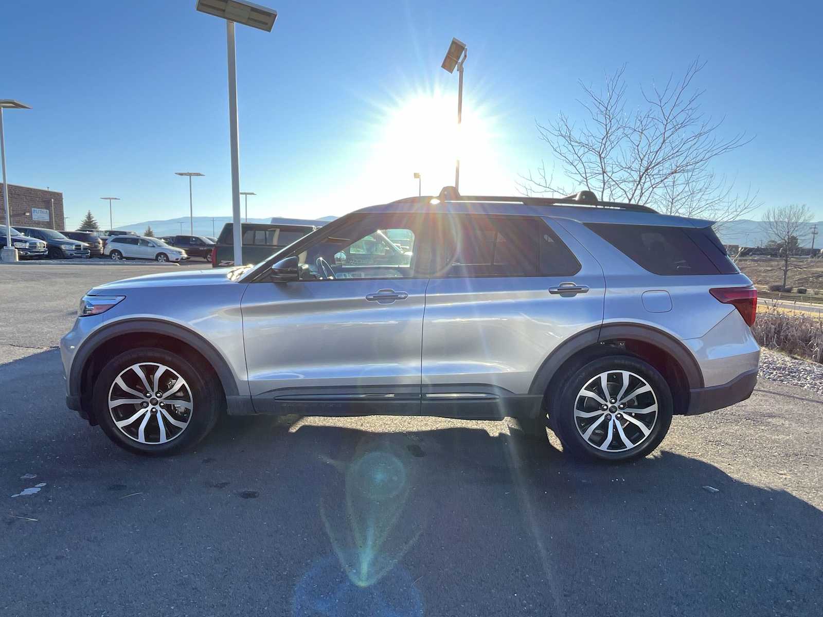 Thumbnail: 2020 Ford Explorer - 3