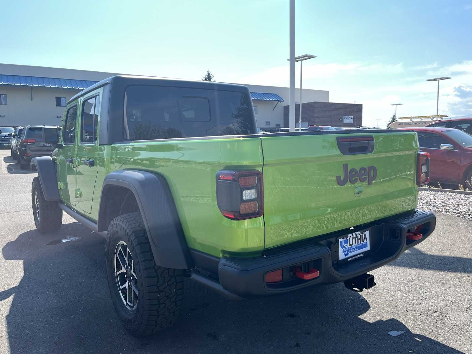 2025 Jeep Gladiator Rubicon photo 2