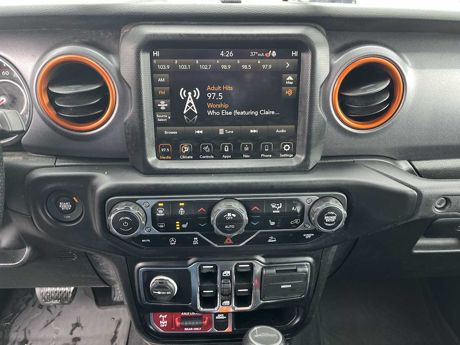 Thumbnail: 2022 Jeep Gladiator - 16