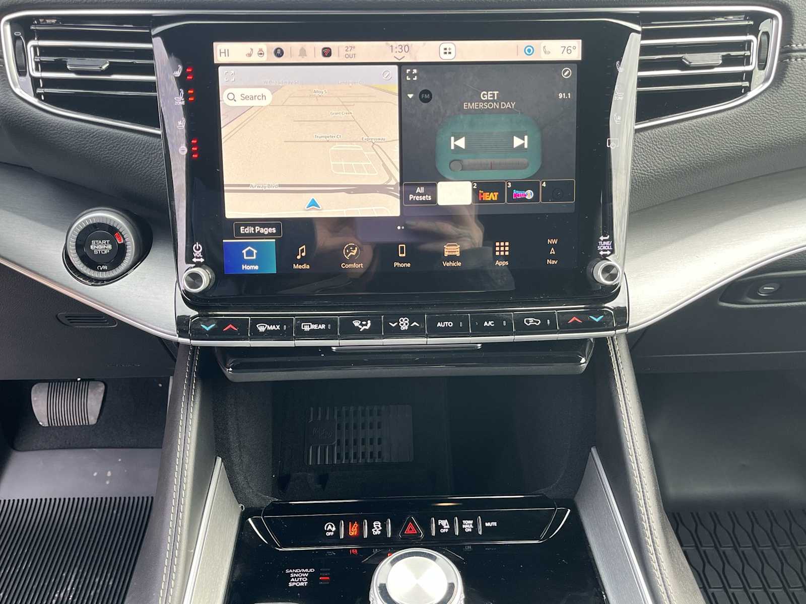 Thumbnail: 2026 Jeep Grand Wagoneer - 16