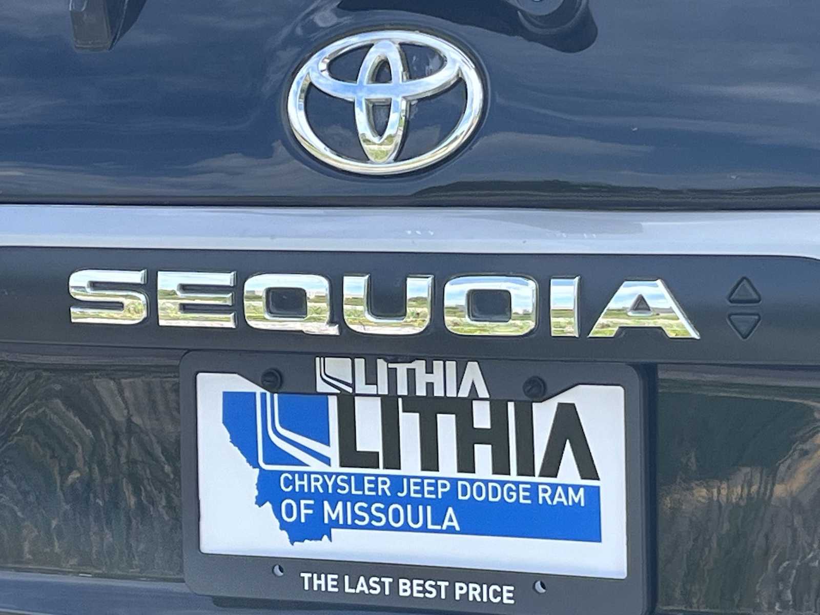 Thumbnail: 2020 Toyota Sequoia - 7