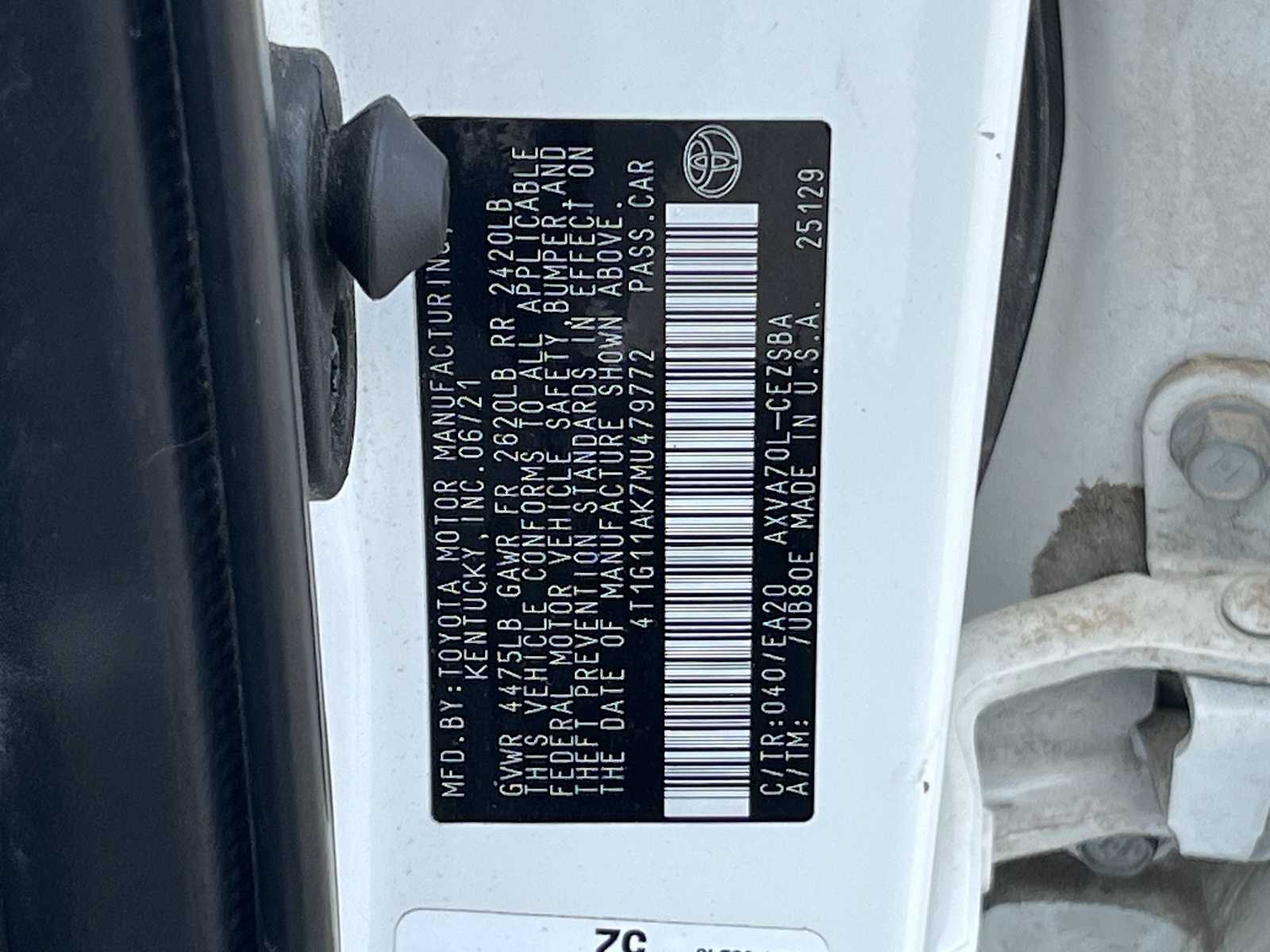 2021 Toyota Camry SE 21