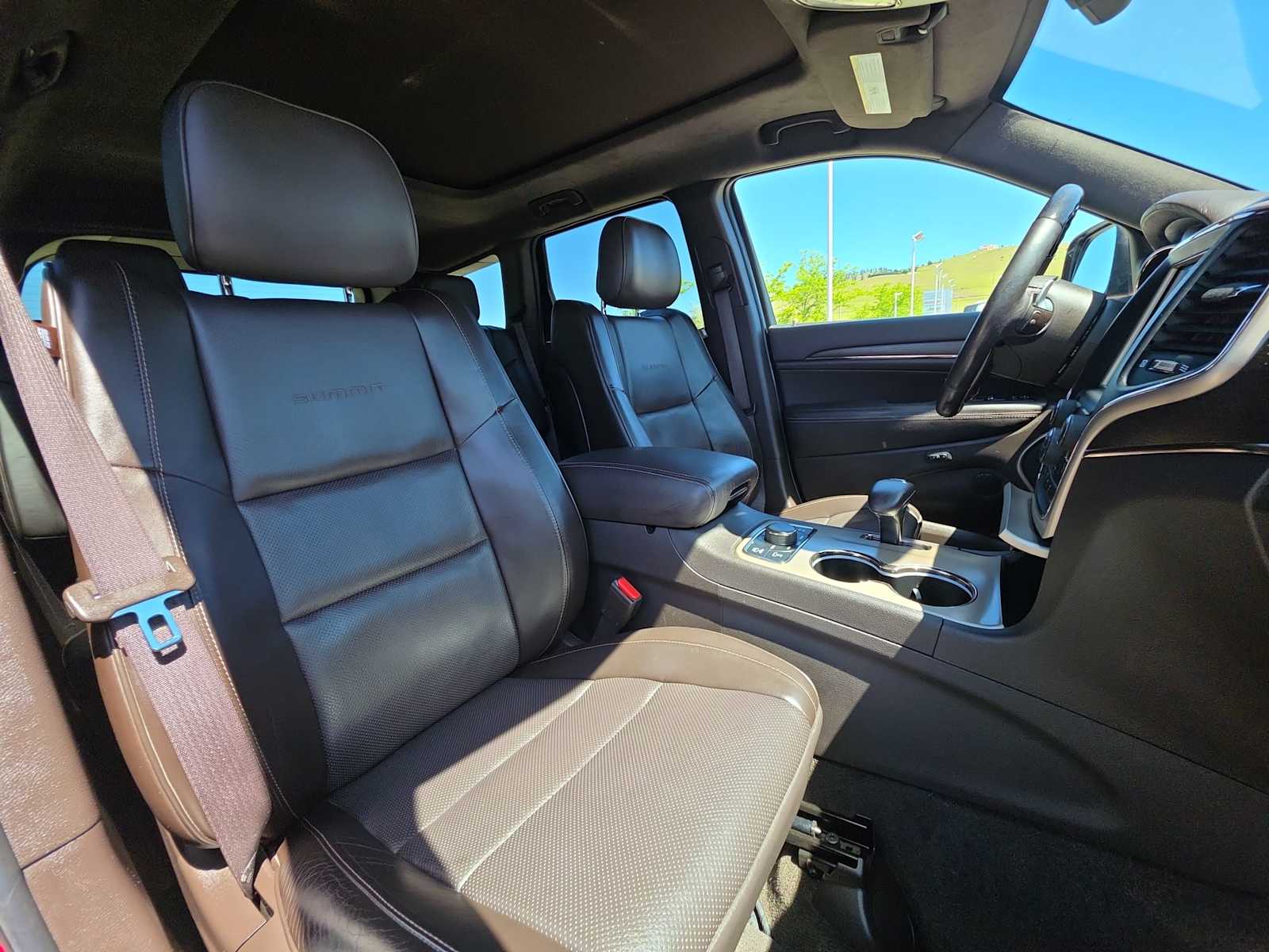 Thumbnail: 2014 Jeep Grand Cherokee - 14