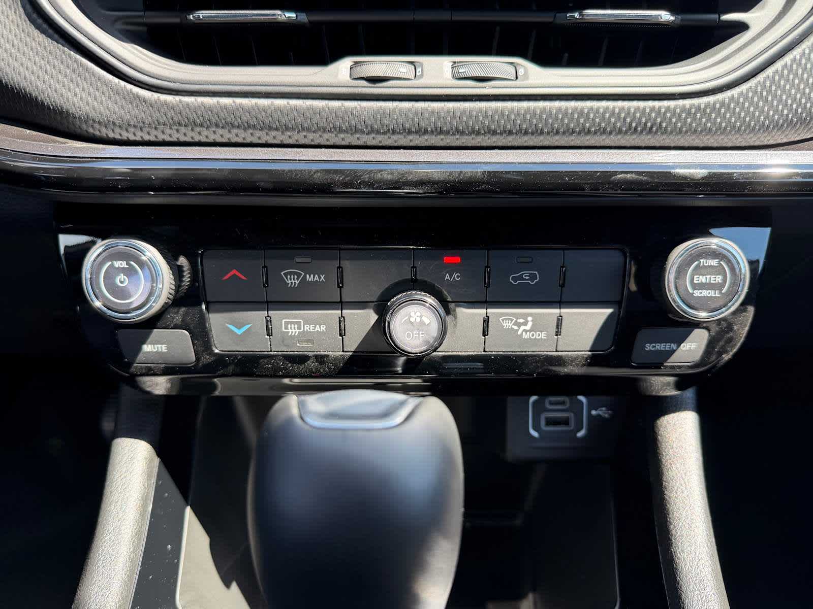 Thumbnail: 2026 Jeep Compass - 24