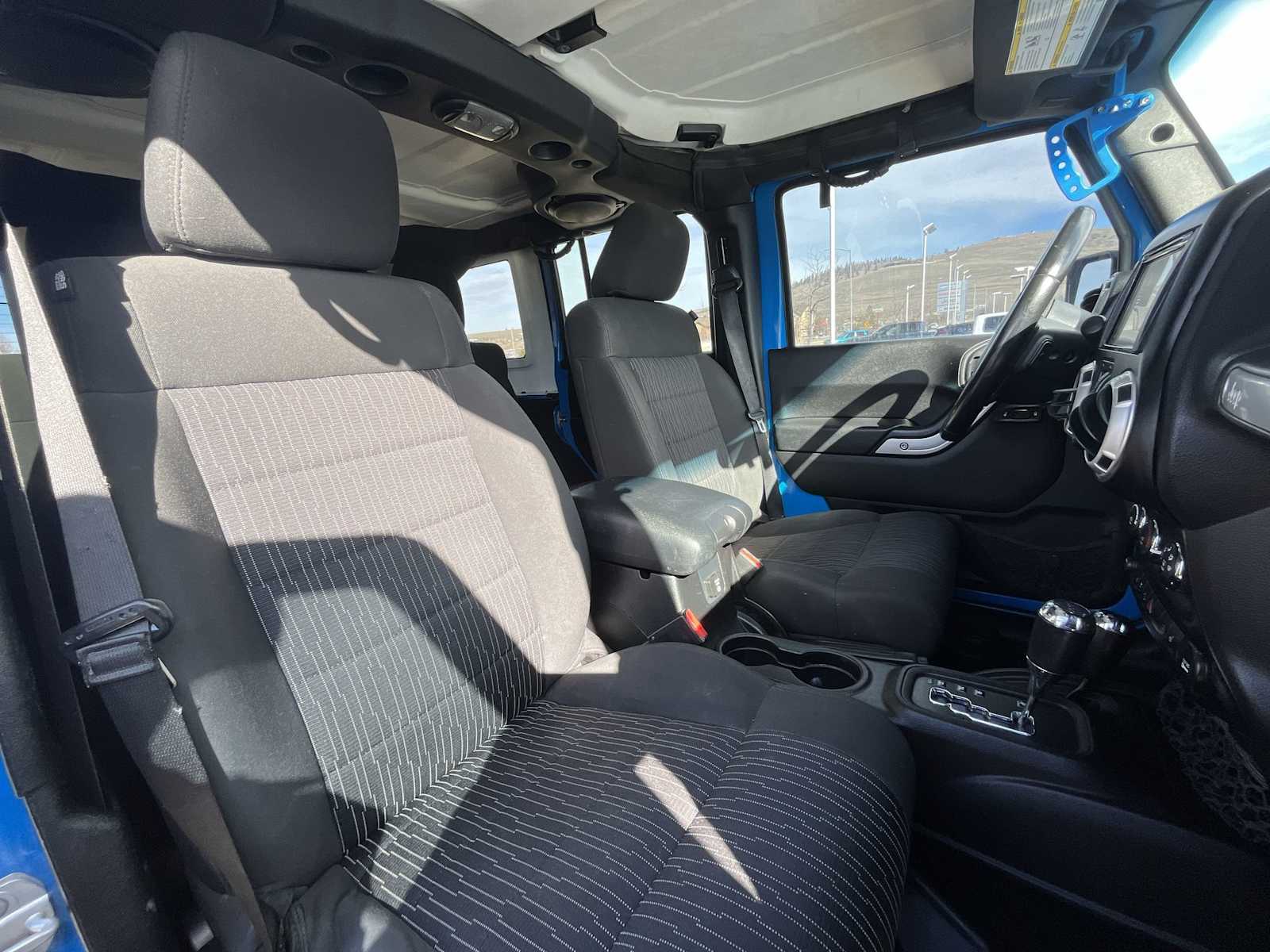 Thumbnail: 2012 Jeep Wrangler - 14