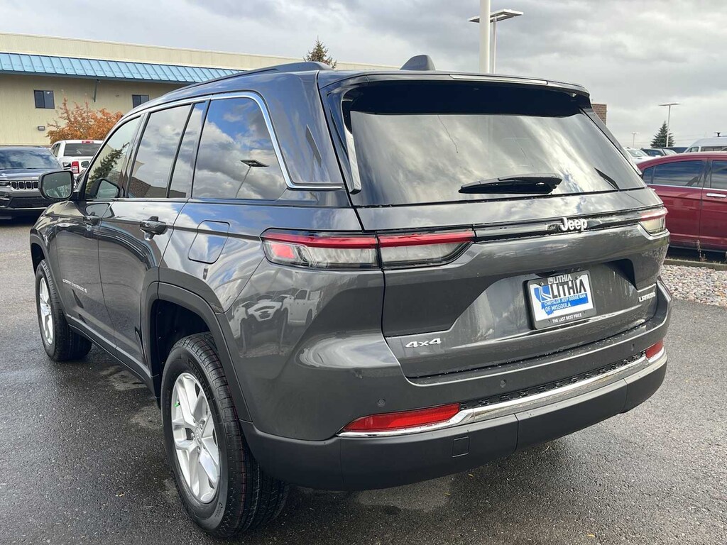 New 2025 Jeep Grand Cherokee LAREDO X 4X4 Sport Utility