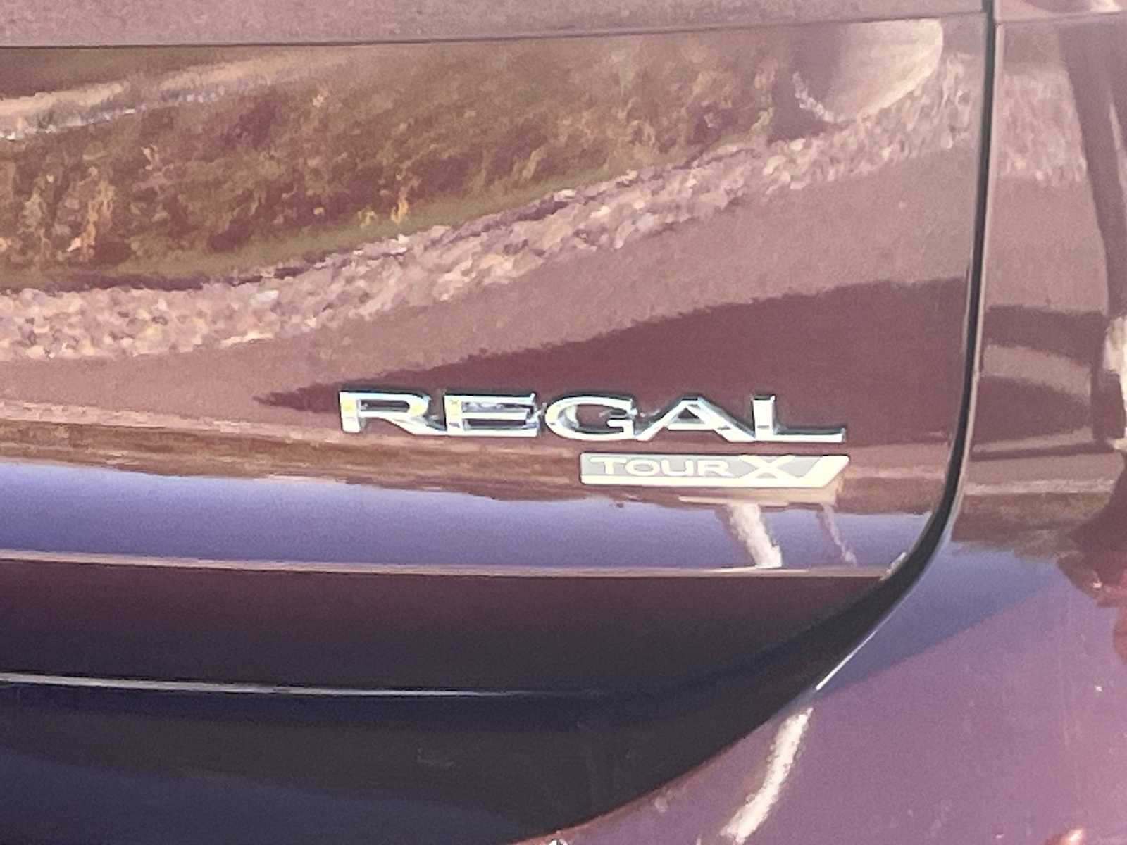 Thumbnail: 2018 Buick Regal - 7