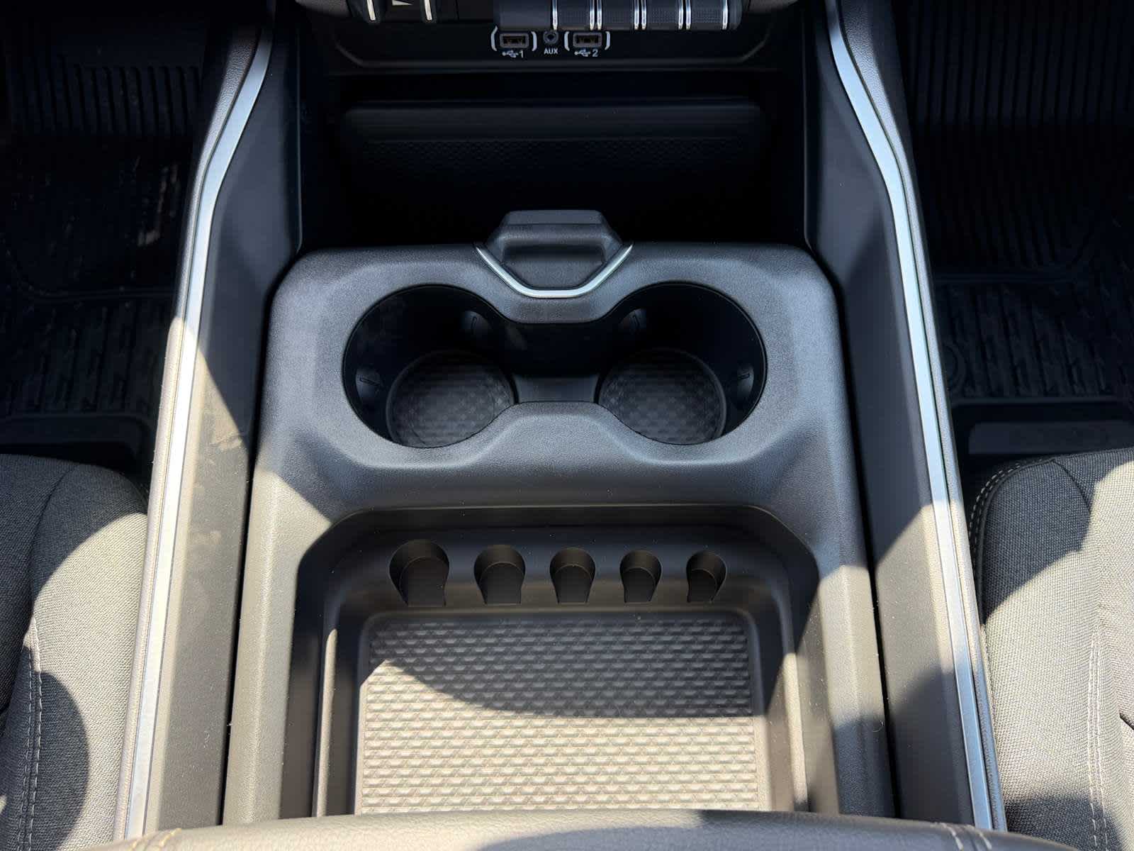 Thumbnail: 2026 RAM 1500 - 25