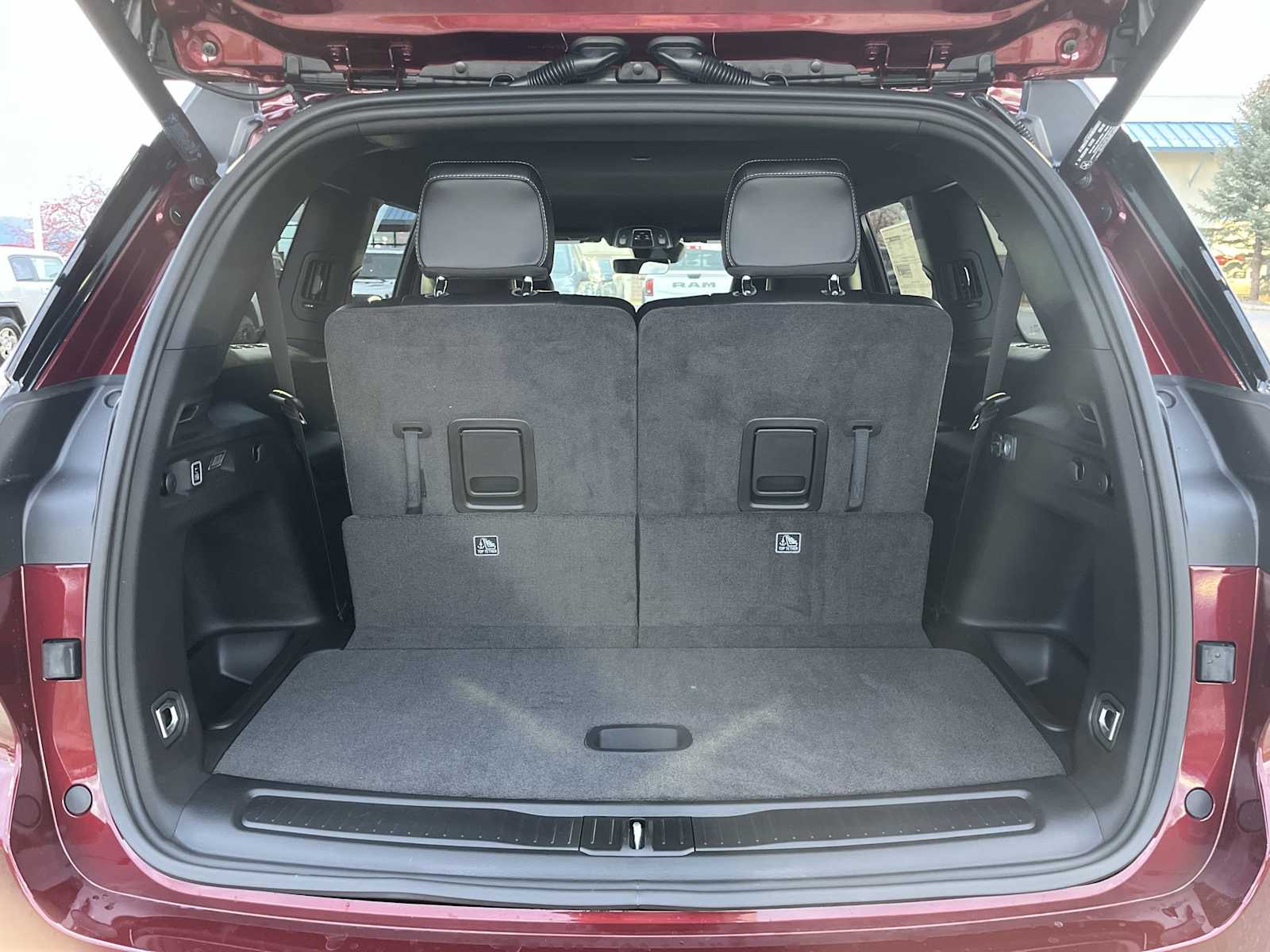 Thumbnail: 2025 Jeep Grand Cherokee - 19