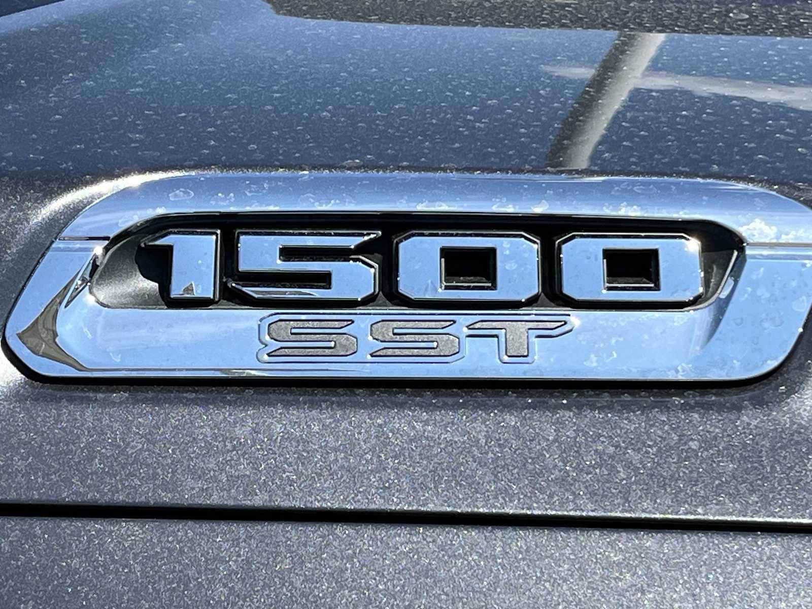 Thumbnail: 2025 RAM 1500 - 7