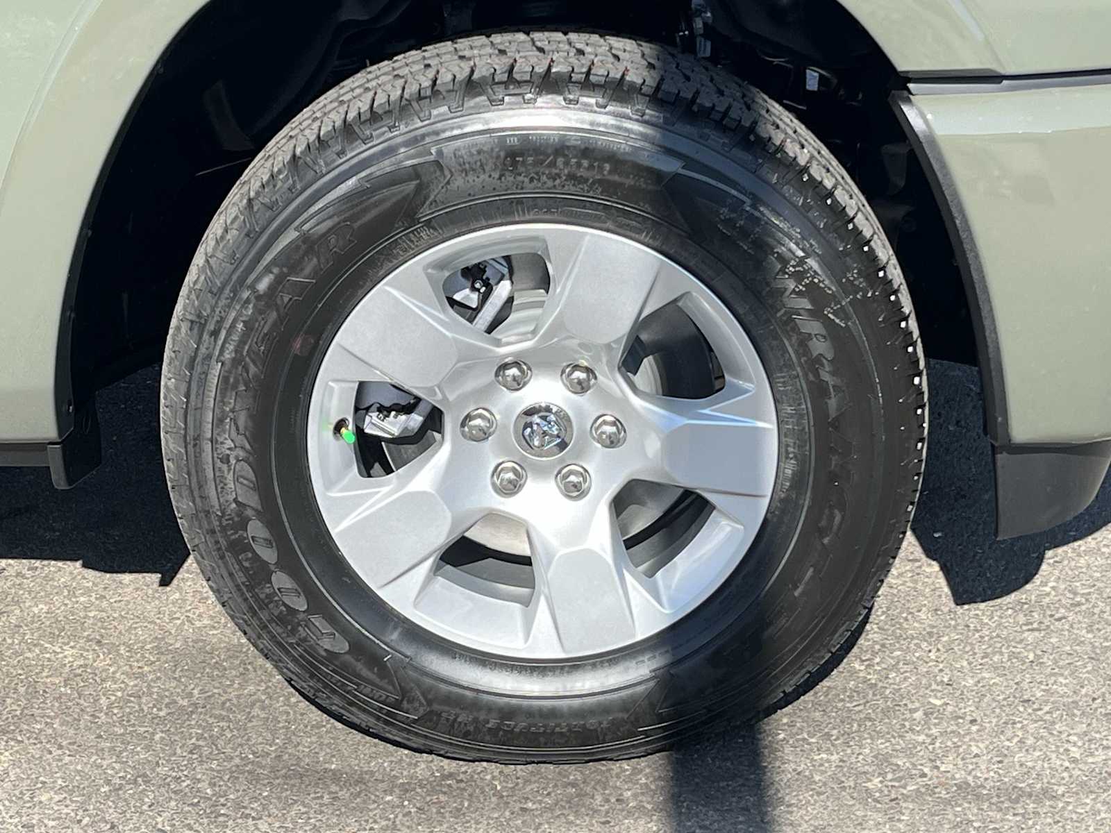 Thumbnail: 2026 RAM 1500 - 8