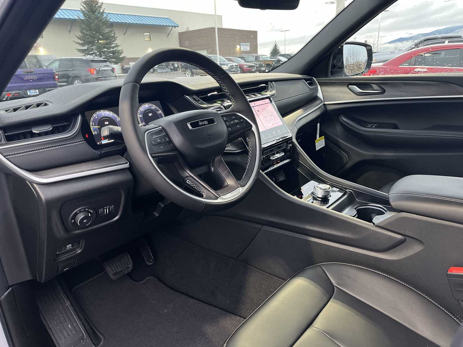 Thumbnail: 2025 Jeep Grand Cherokee - 2