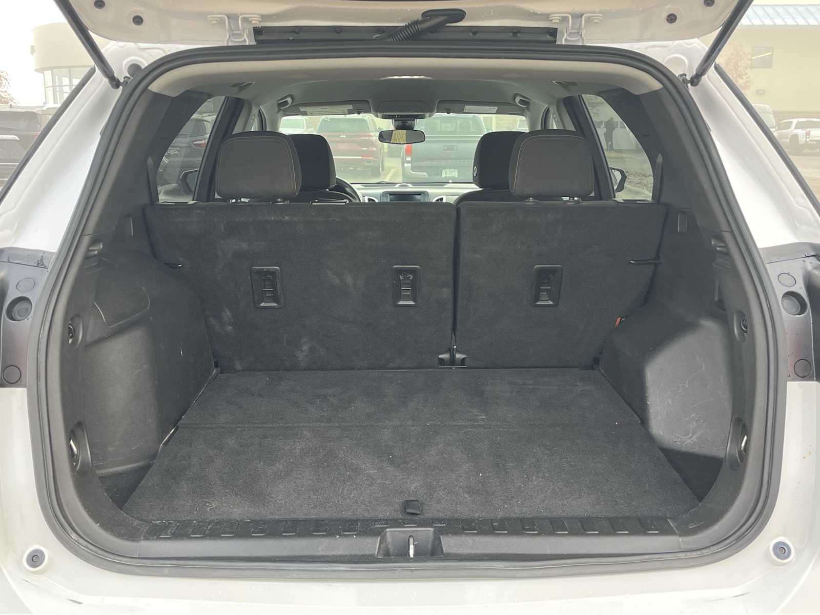 Thumbnail: 2022 Chevrolet Equinox - 19