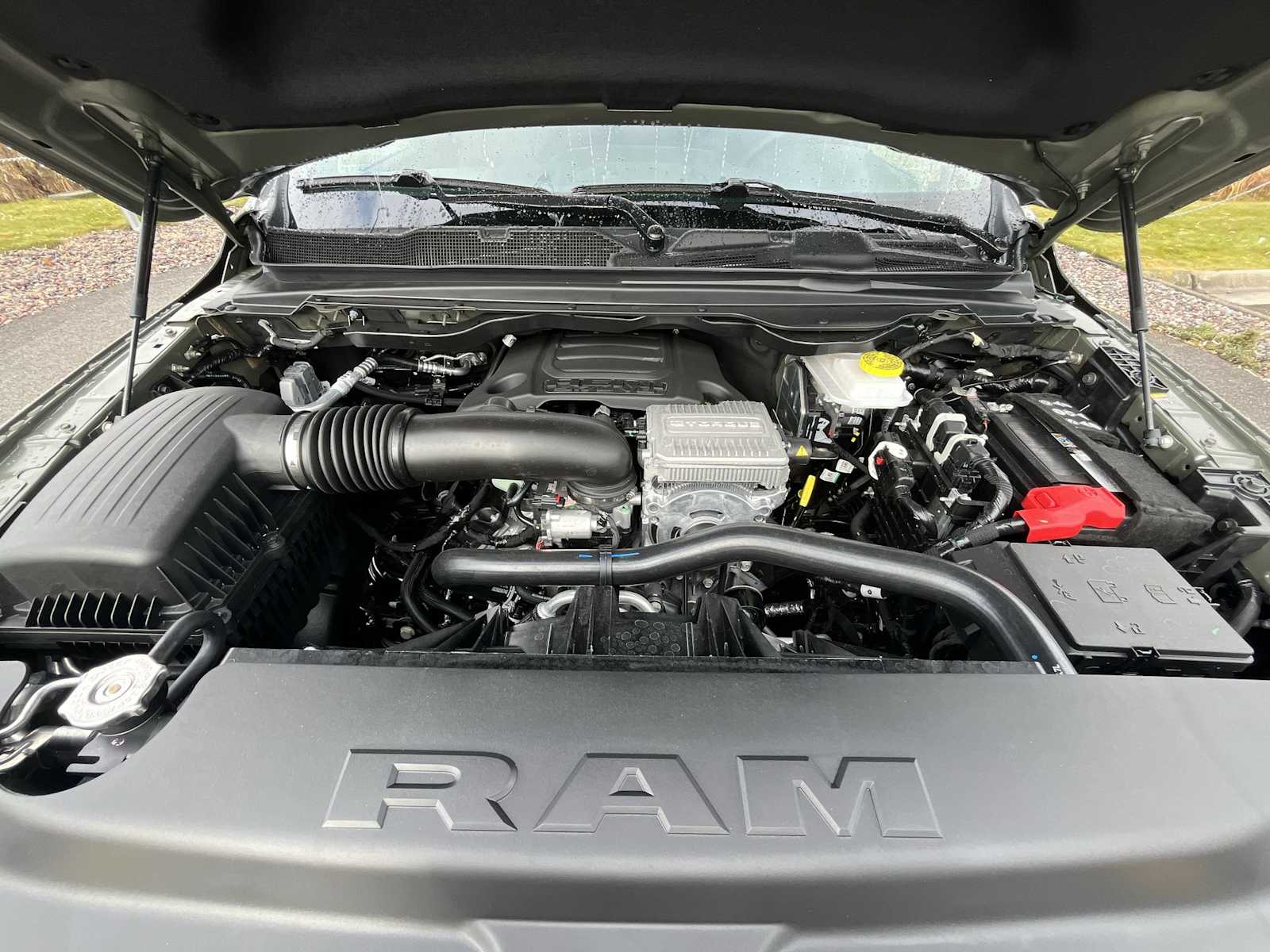Thumbnail: 2026 RAM 1500 - 9
