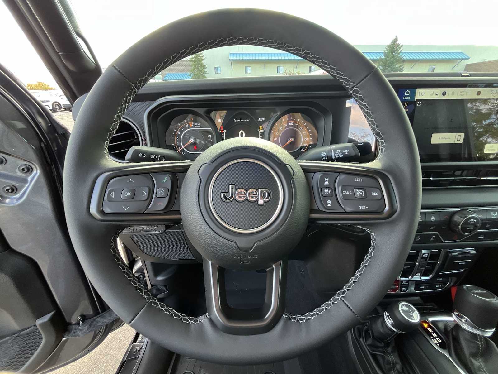 Thumbnail: 2025 Jeep Gladiator - 15