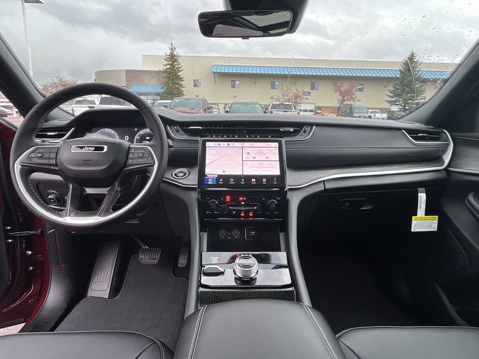 Thumbnail: 2025 Jeep Grand Cherokee - 10