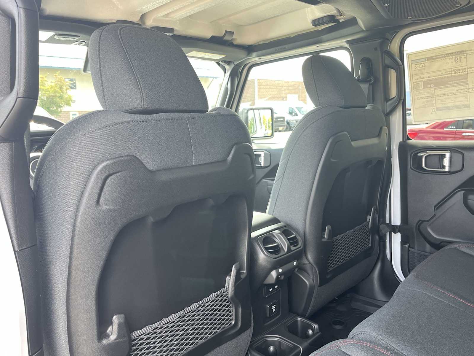 Thumbnail: 2025 Jeep Gladiator - 12