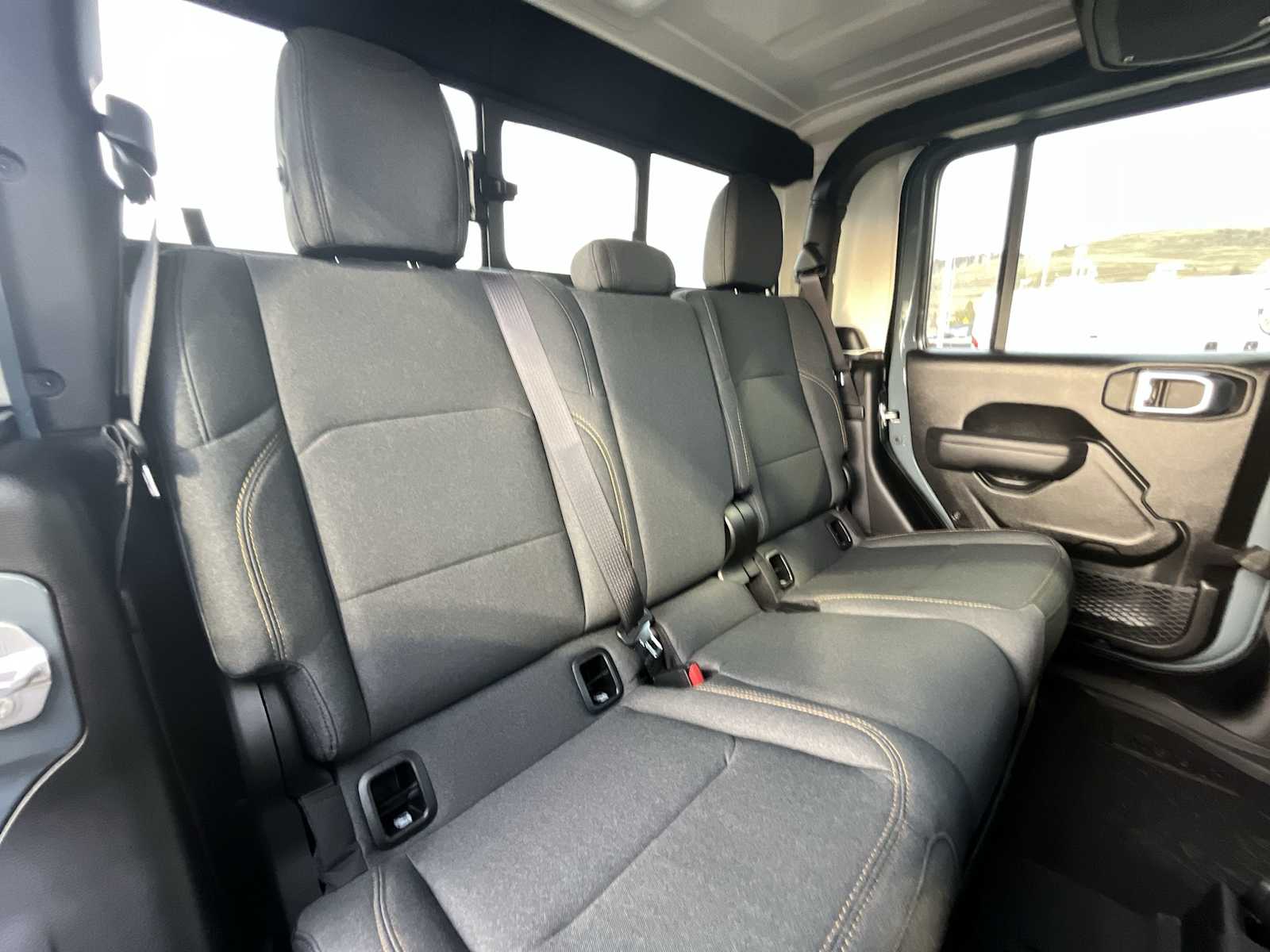 Thumbnail: 2026 Jeep Gladiator - 13