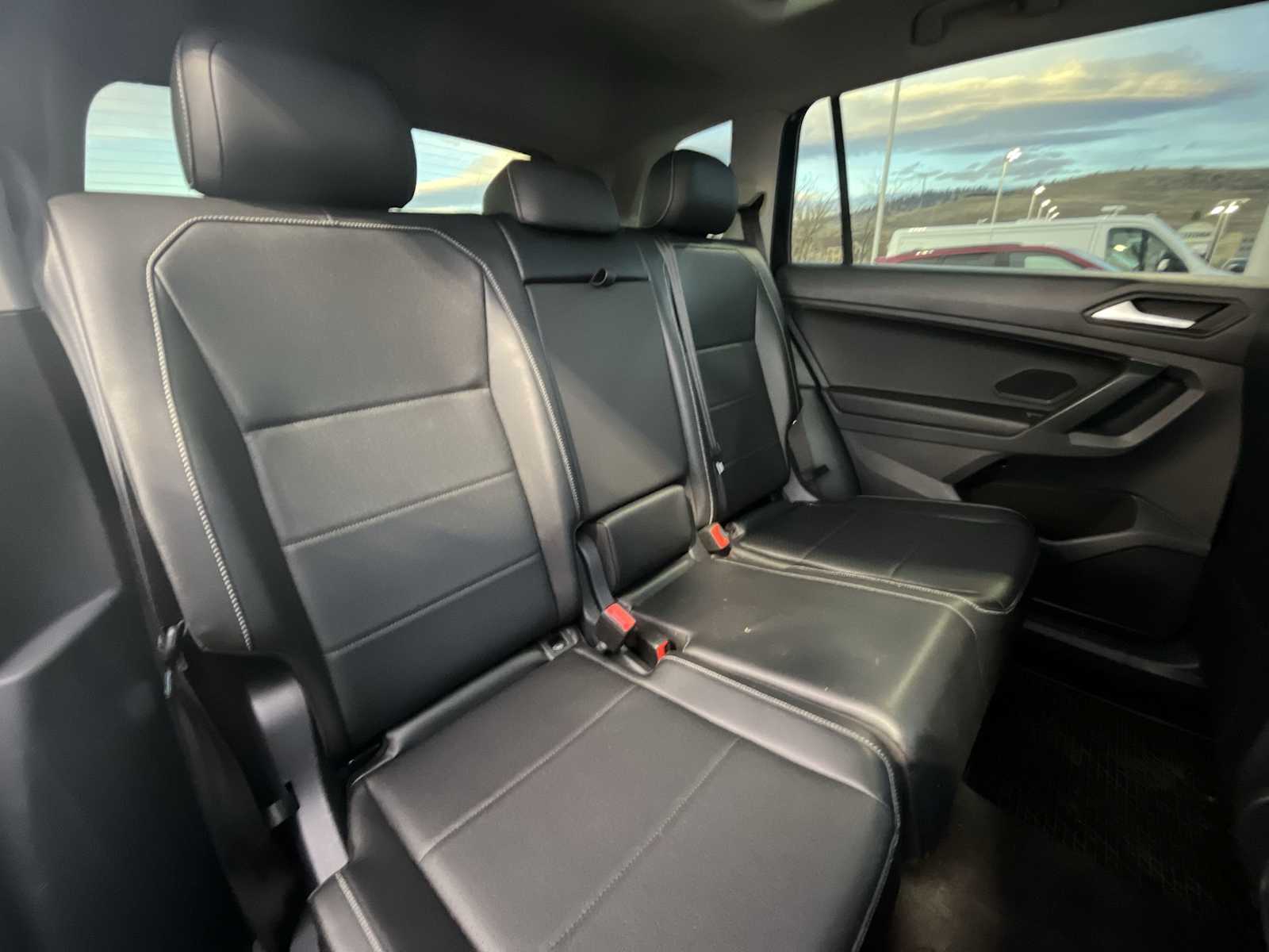 Thumbnail: 2021 Volkswagen Tiguan - 13