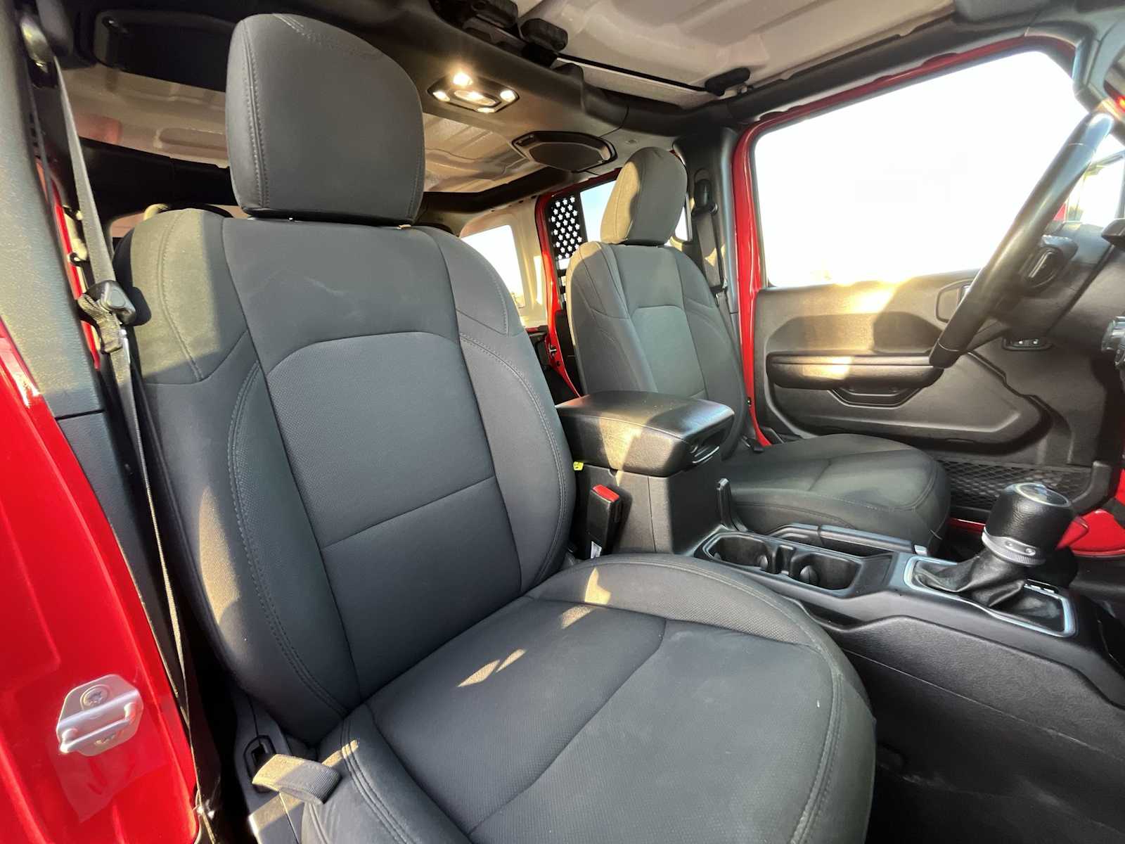 Thumbnail: 2021 Jeep Wrangler - 15