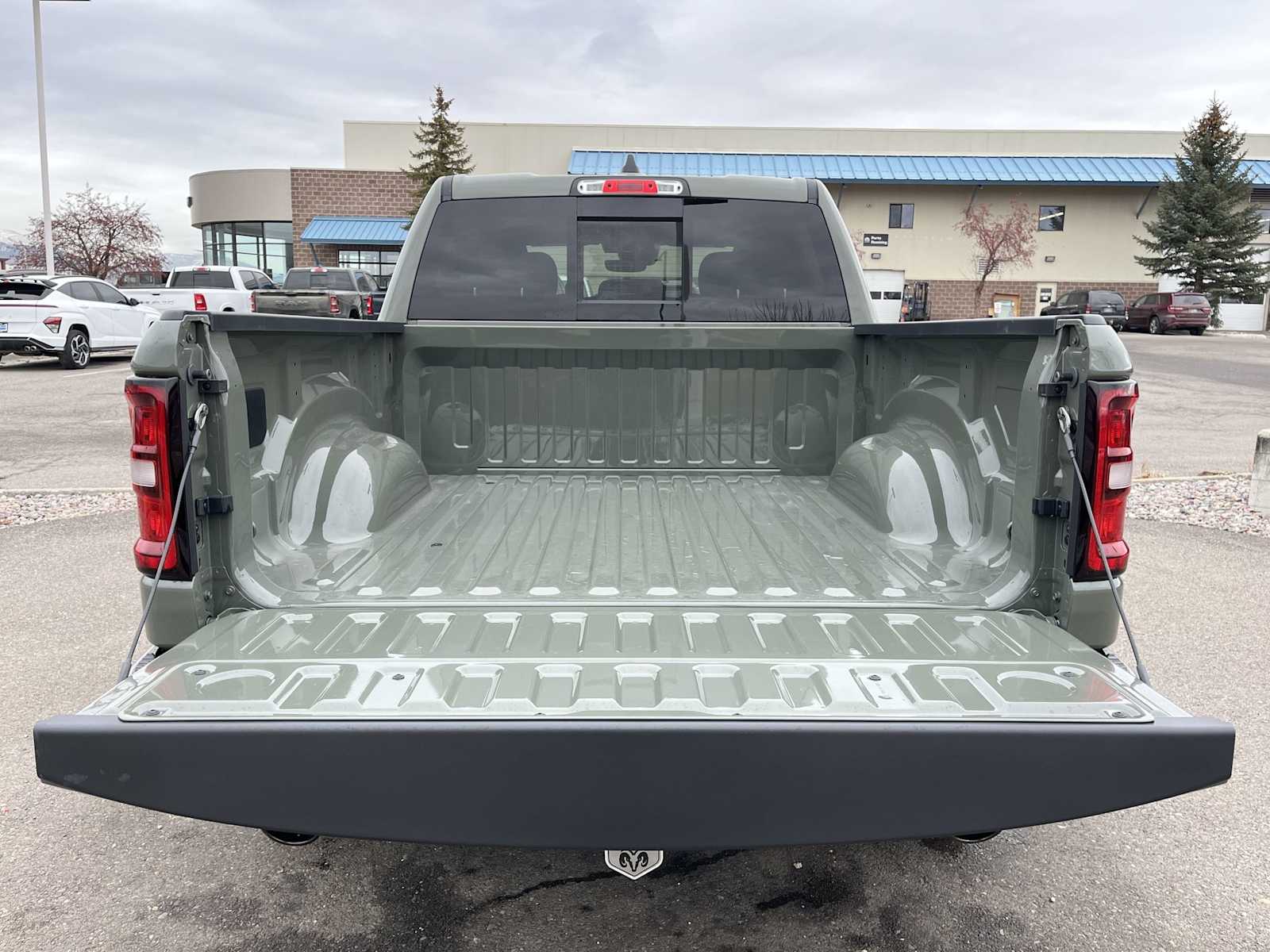 Thumbnail: 2026 RAM 1500 - 19