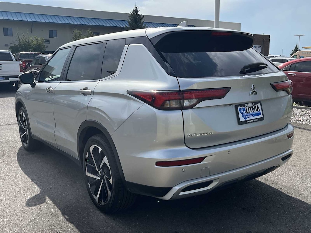 Used 2024 Mitsubishi Outlander SE SUV
