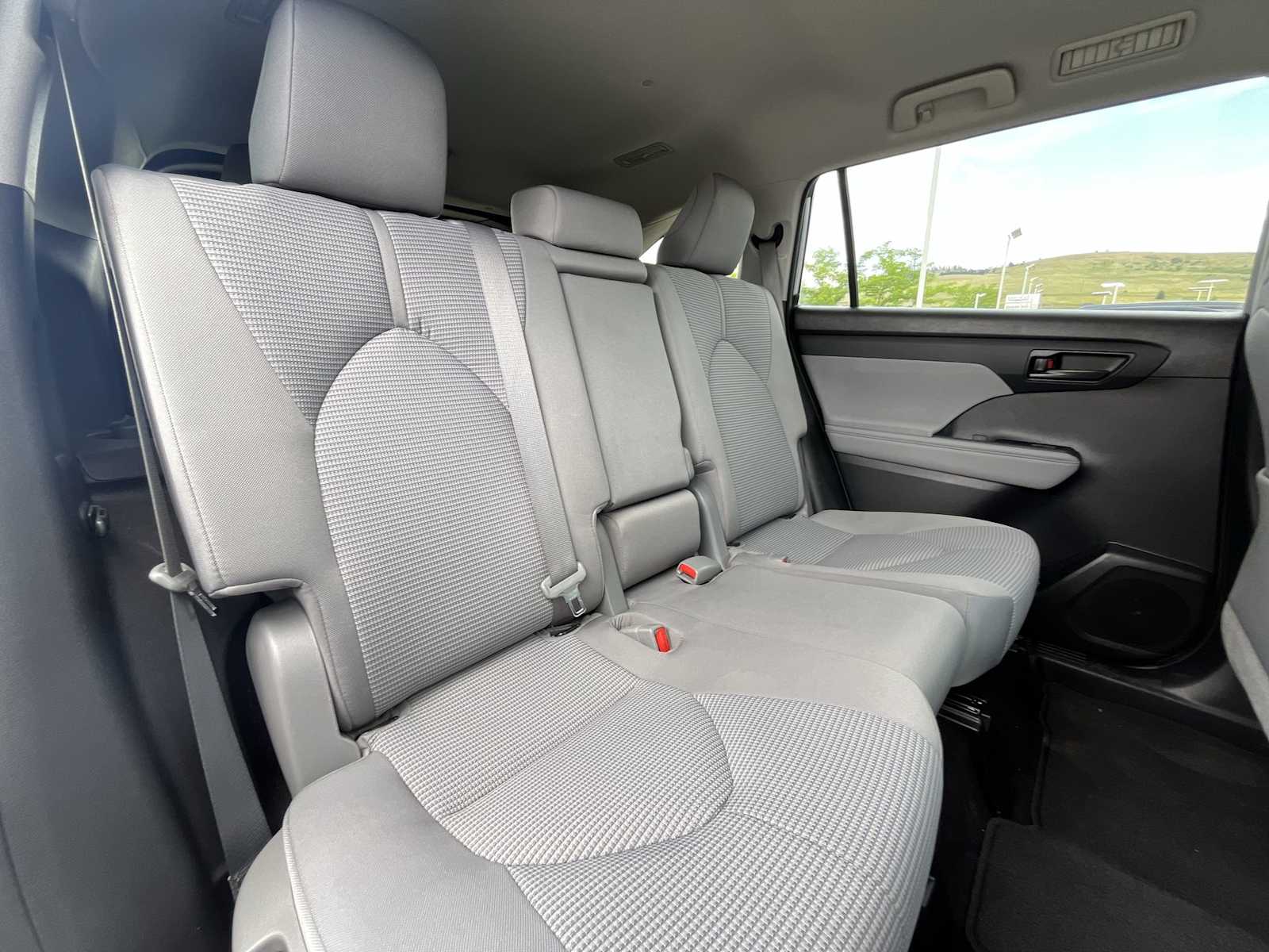 Thumbnail: 2021 Toyota Highlander - 13
