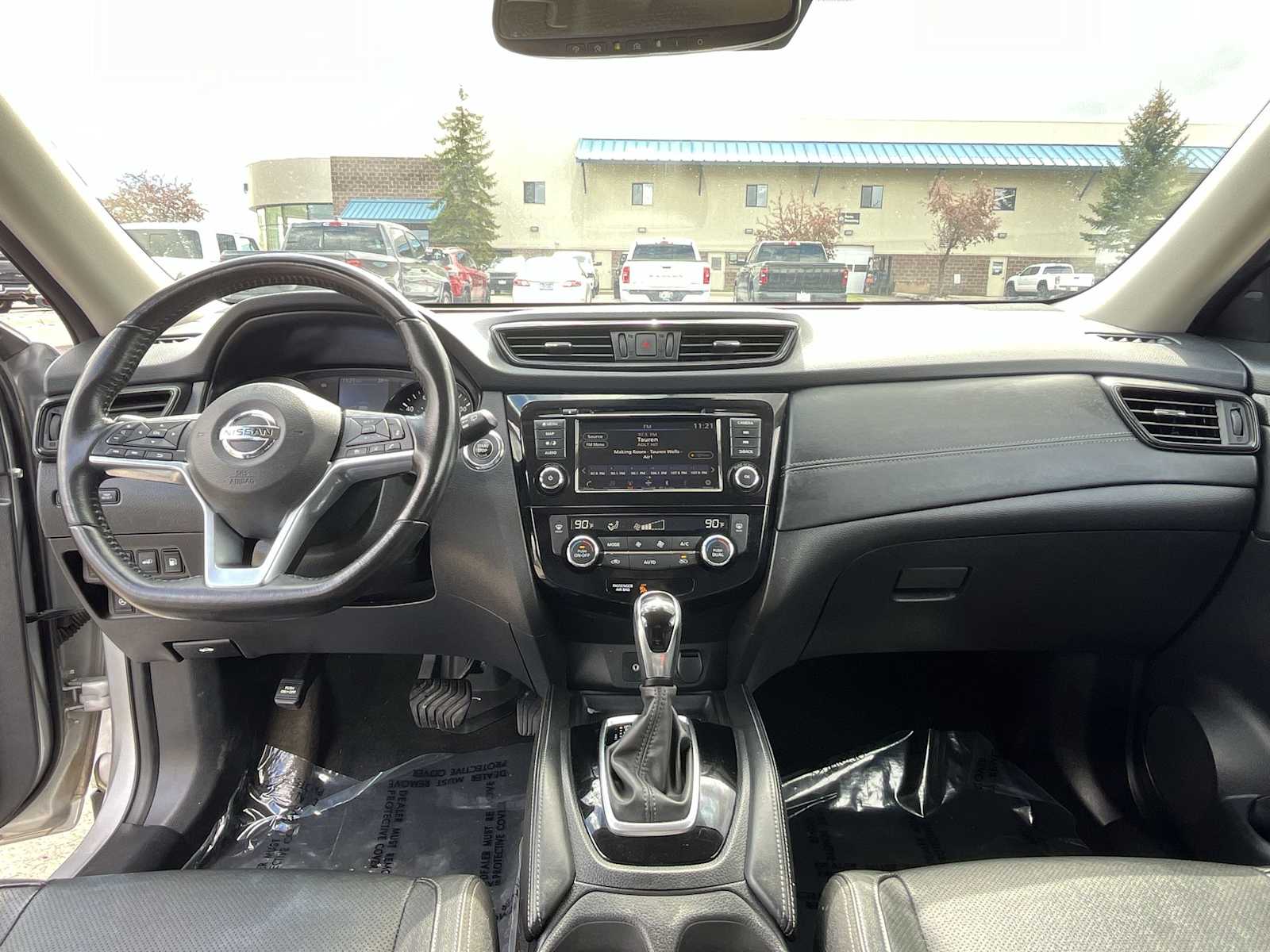Thumbnail: 2018 Nissan Rogue - 10