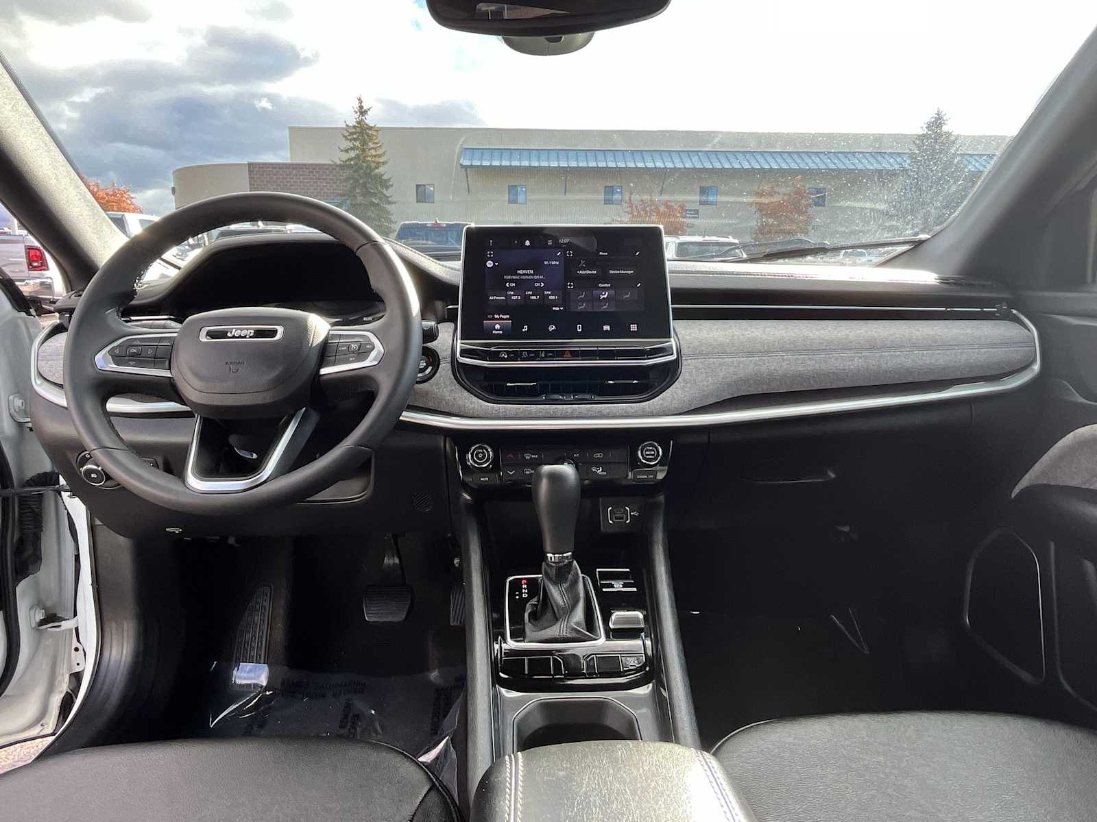 Thumbnail: 2024 Jeep Compass - 10