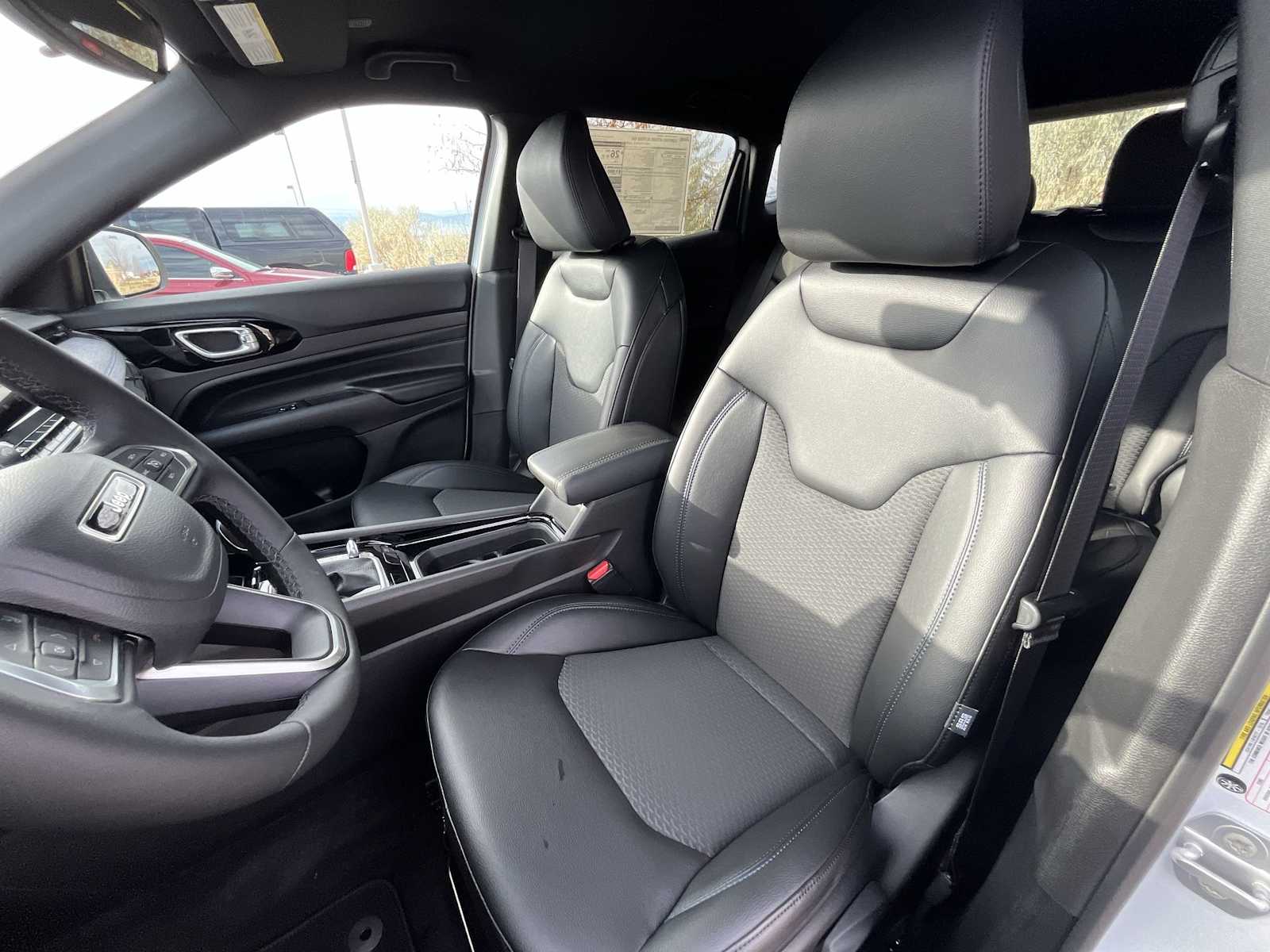 Thumbnail: 2026 Jeep Compass - 11