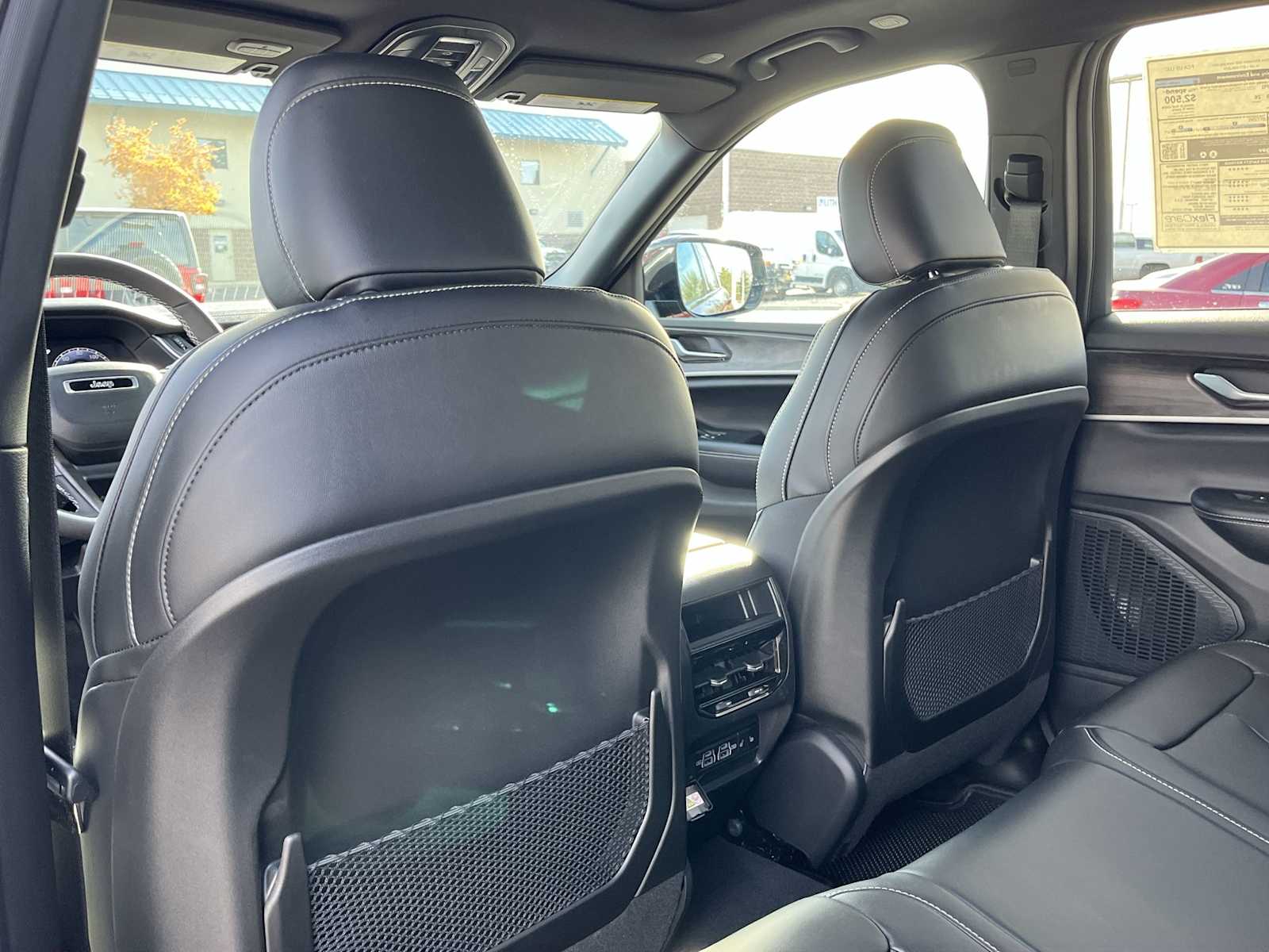 Thumbnail: 2025 Jeep Grand Cherokee - 12