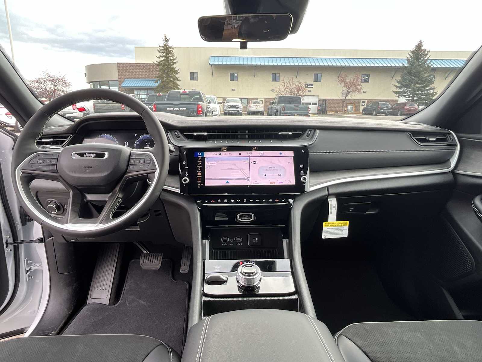 Thumbnail: 2026 Jeep Grand Cherokee - 10