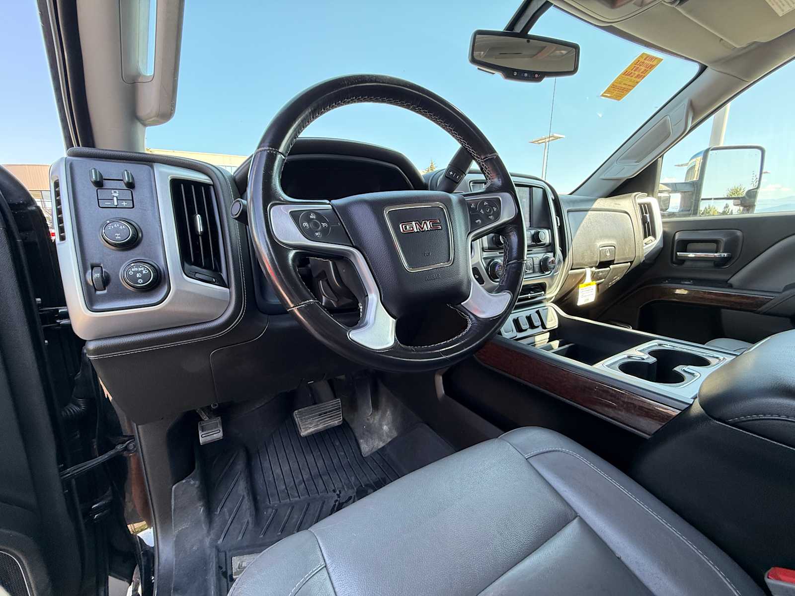 Thumbnail: 2018 GMC Sierra 2500 - 11