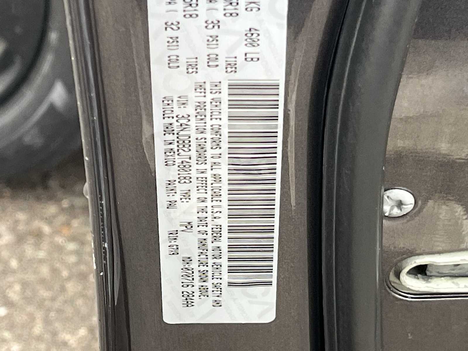 Thumbnail: 2018 Jeep Compass - 21