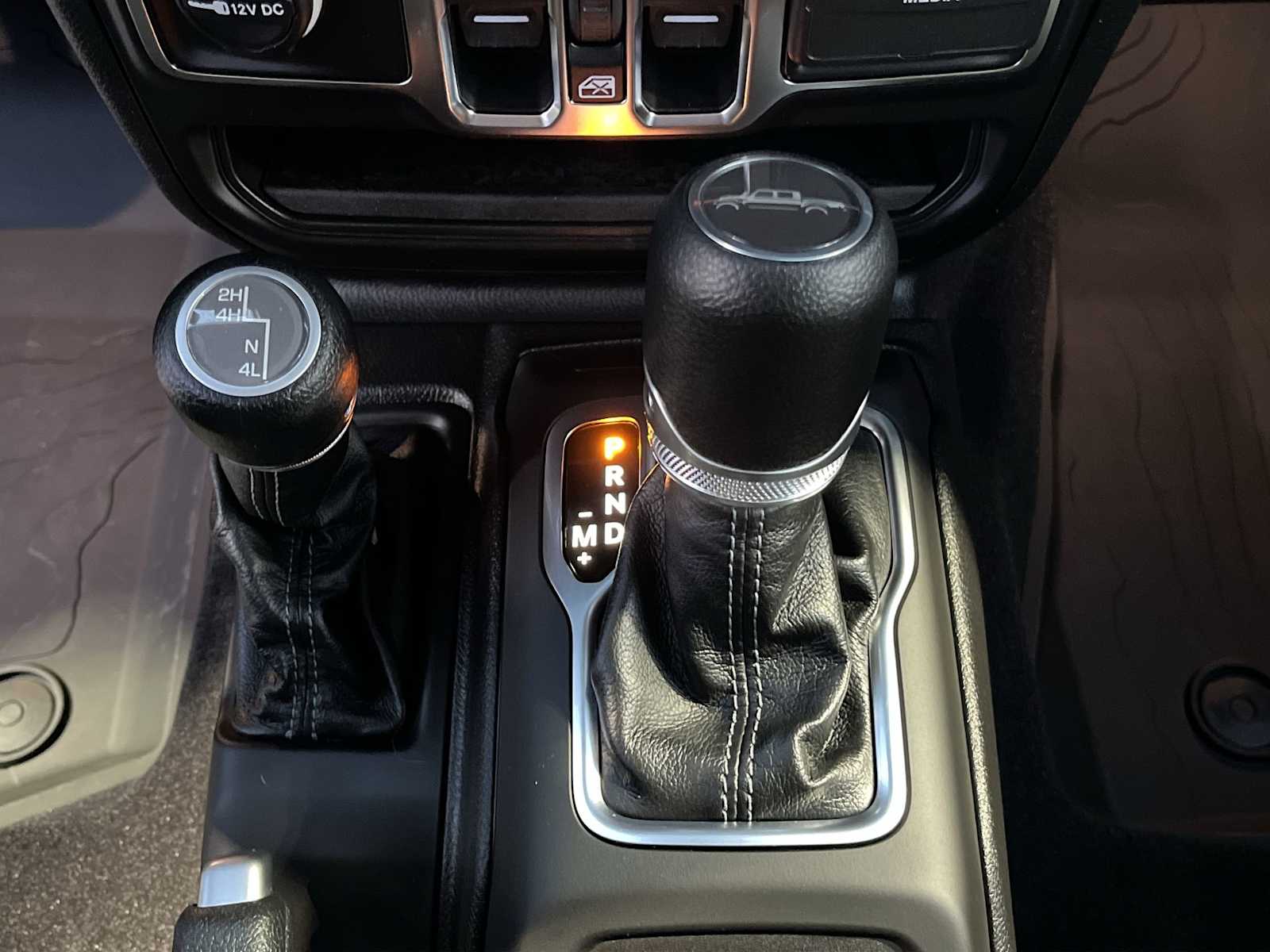 Thumbnail: 2026 Jeep Gladiator - 17