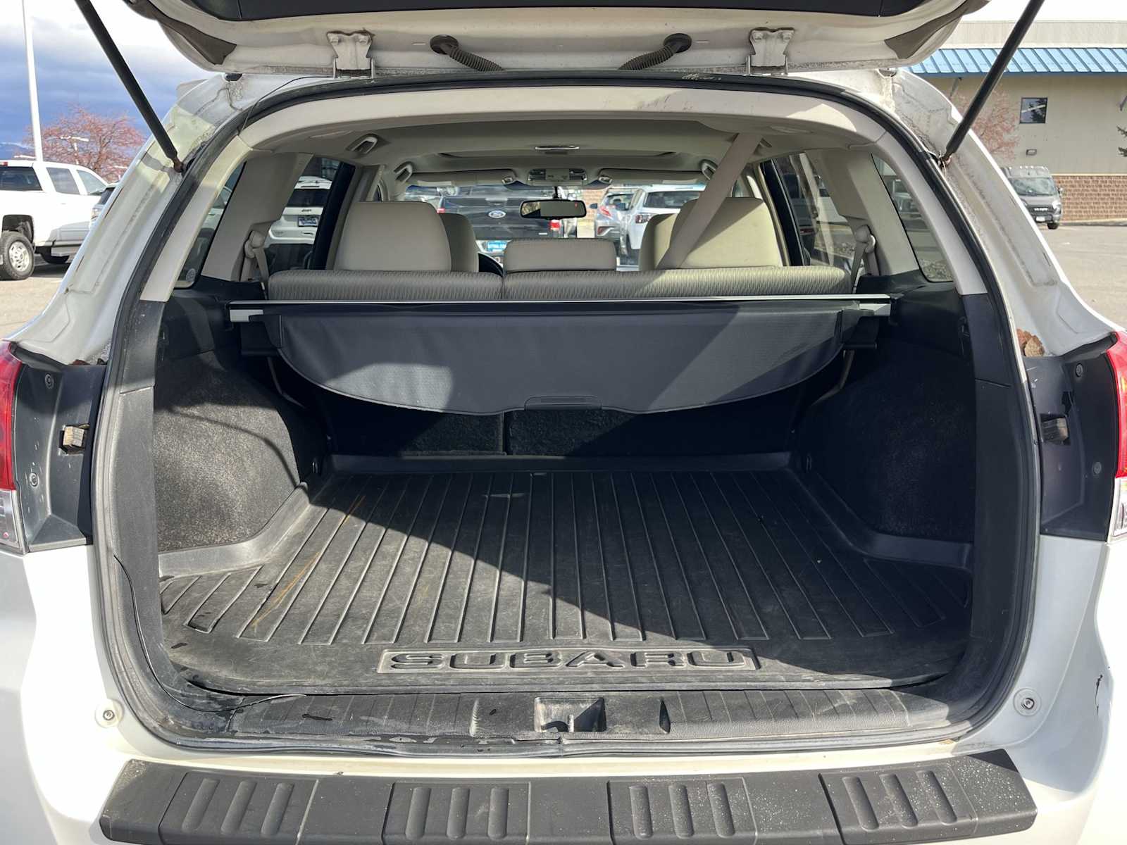 Thumbnail: 2010 Subaru Outback - 19