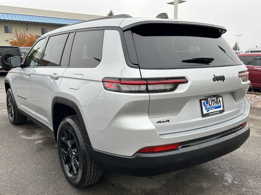 New 2025 Jeep Grand Cherokee L ALTITUDE 4X4 Sport Utility